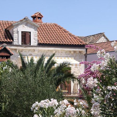 Villa Rustika Сутіван Екстер'єр фото