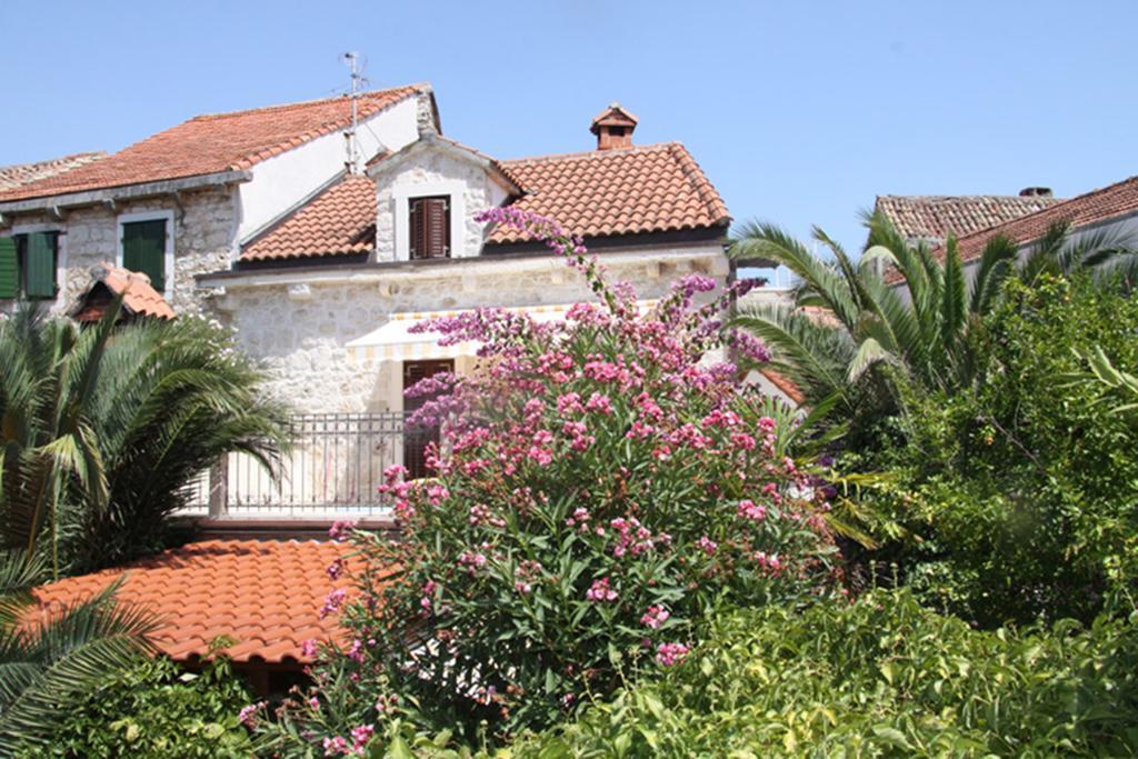 Villa Rustika Сутіван Екстер'єр фото
