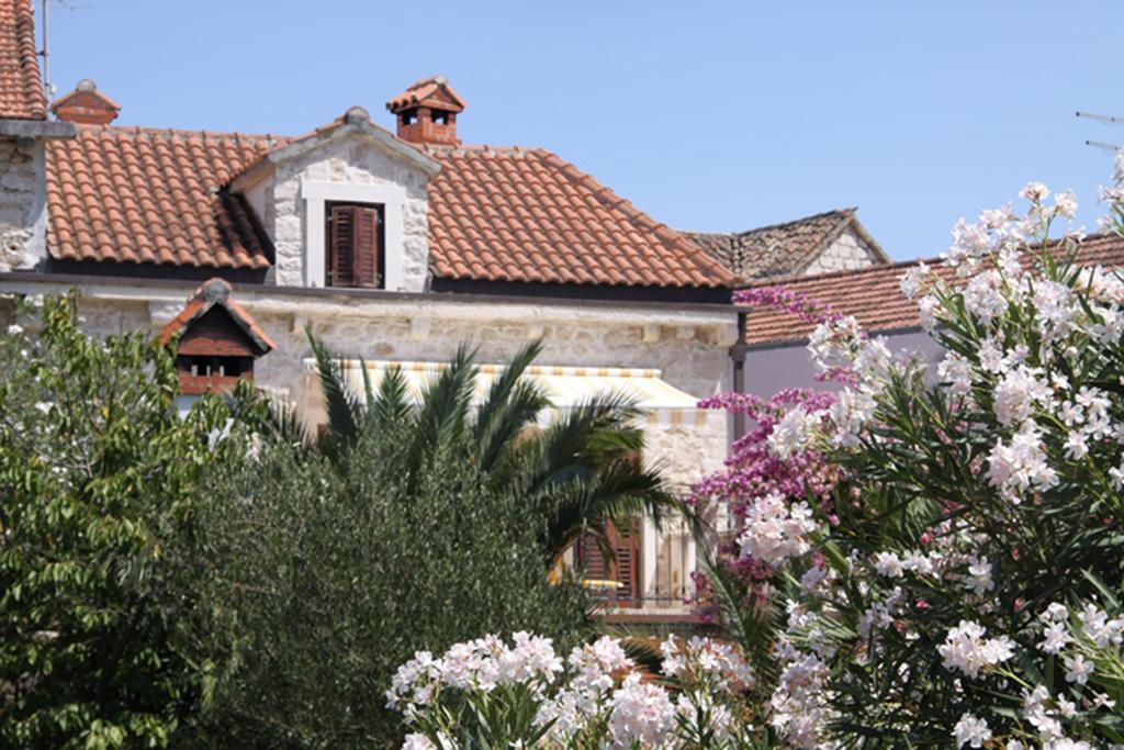 Villa Rustika Сутіван Екстер'єр фото